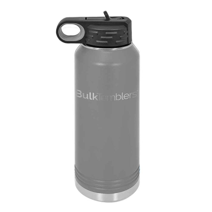 Botella de agua personalizada de 32 oz con logotipo grabado con láser en acero inoxidable aislado